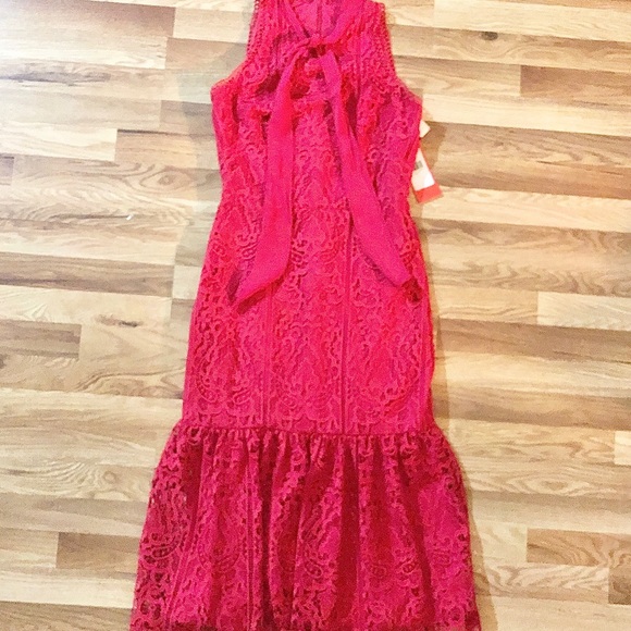 Monique Lhuillier Embroidered Lace Trumpet Dress 8 - Picture 3 of 14